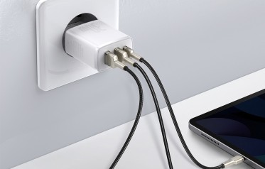 Baseus mrežni adapter USB-C + 2x USB-A (30W)